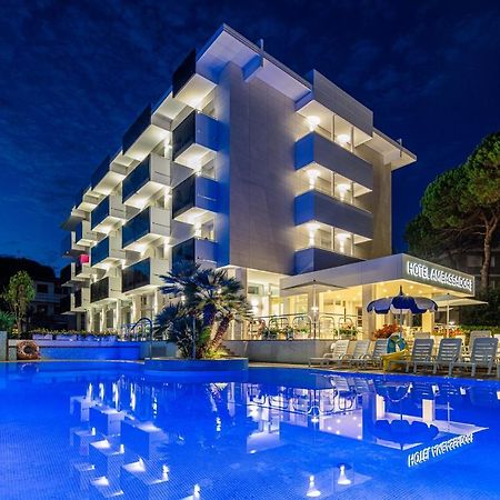 Hotel Ambassador Meuble Lignano Sabbiadoro Eksteriør bilde
